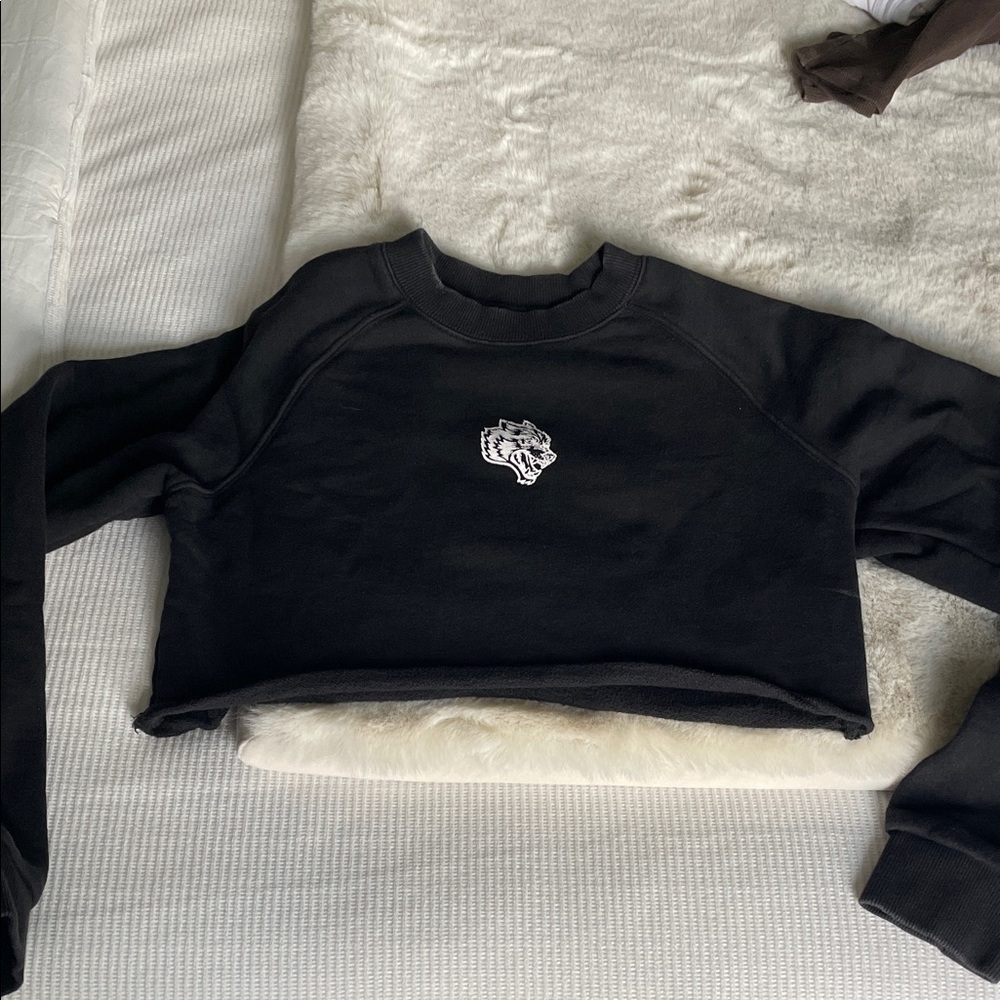 Darcsport Black Cropped Crewneck Sweatshirt with Wolf on back, XS